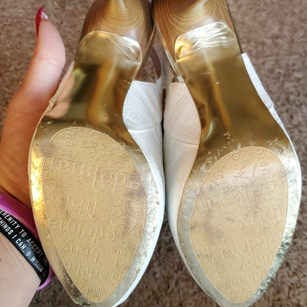 Heels - Picture 4 of 4